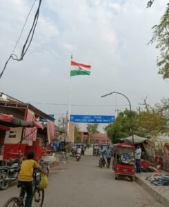 पंजाब 27 जून 2024* अबोहर रेलवे का भव्य निर्माण जारी, तिरंगा बढ़ा रहा रेलवे स्टेशन की शान