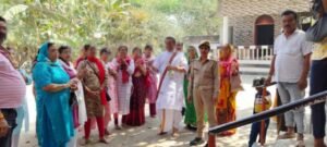 मथुरा 08 जून 2024*  ऑपरेशन जागृति, नारी सुरक्षा अभियान के अन्तर्गत थाना मांट पुलिस द्वारा ऑपरेशन जागृति" कार्यक्रम आयोजित कर किया गया जागरूक