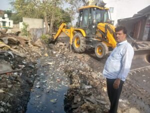 कानपूर देहात 14 जून 24*भोगनीपुर जल भराव की समस्या का प्रधान द्वारा हुआ निस्तारण जनता में राहत*