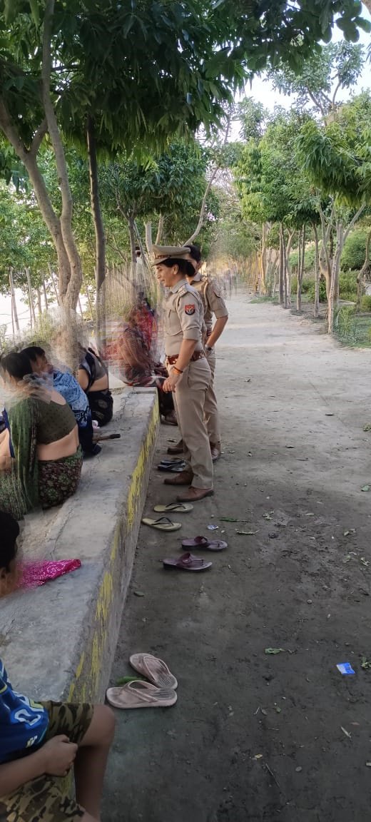 मथुरा 16 जून 2024* ऑपरेशन जागृति” अभियान के अन्तर्गत थाना गोविन्द नगर पुलिस द्वारा ऑपरेशन जागृति" कार्यक्रम आयोजित कर किया गया जागरूक ।