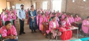 बाराबंकी 19 जून 24*दुर्घटनाग्रस्त लोगों की मदद कर बने नेक आदमी : एआरटीओ