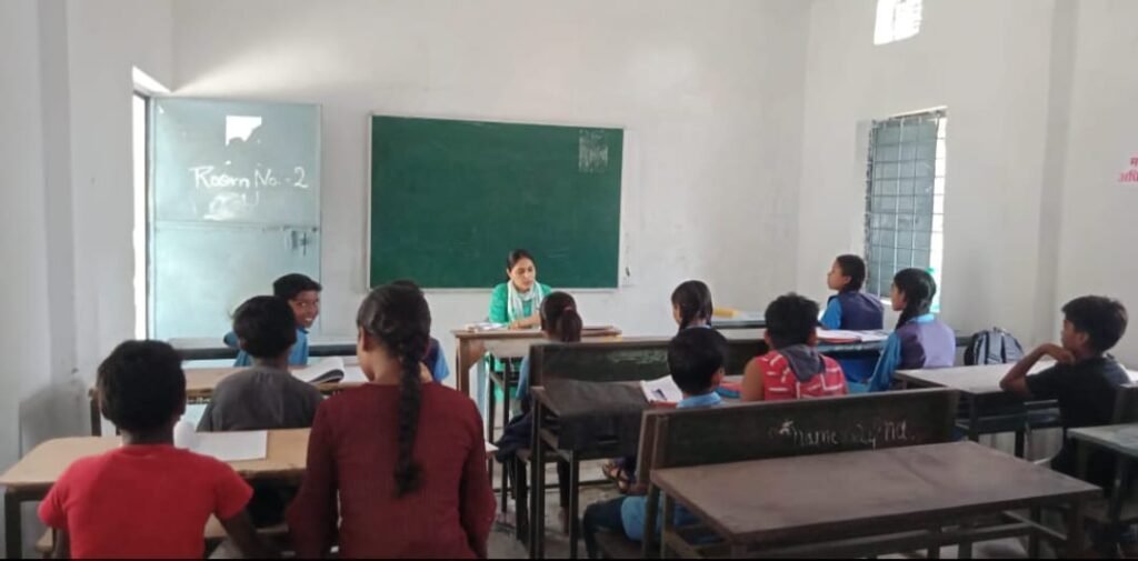 अनूपपुर 20 जून 24*जब लोक सेवा प्रबंधक बनी शिक्षिका,चचाई