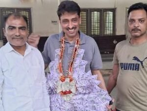 सहारनपुर03जून24*चुनाव नतीजे आने से पहले ही समर्थकों में खुशी सर चढ़कर बोल रही है।* सहारनपुर03जून24*चुनाव नतीजे आने से पहले ही समर्थकों में खुशी सर चढ़कर बोल रही है।*