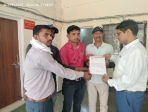 औरैया3जून24*उद्योग व्यापार प्रतिनिधि मंडल उत्तर प्रदेश पंजीकृत के पदाधिकारियो ने उप जिला अधिकारी को दिया ज्ञापन* औरैया3जून24*उद्योग व्यापार प्रतिनिधि मंडल उत्तर प्रदेश पंजीकृत के पदाधिकारियो ने उप जिला अधिकारी को दिया ज्ञापन*