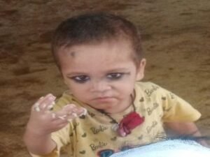 उन्नाव05जून24*4 साल के मासूम की हत्या के शव बोरे में भरकर भूसे में दबाया.... पड़ोसन निकली क़ातिल