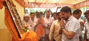 सुल्तानपुर11जून24*जेठ मंगलवार पर सीडीओ ने किया हनुमान जी का पूजन अर्चन,भंडारे का शुभारंभ।