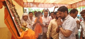 सुल्तानपुर11जून24*जेठ मंगलवार पर सीडीओ ने किया हनुमान जी का पूजन अर्चन,भंडारे का शुभारंभ।