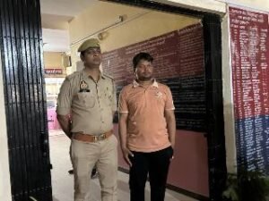 महोबा12जून24*10हजार रुपए की रिश्वतखोरी में लेखपाल रंगे हाथों पकड़ा