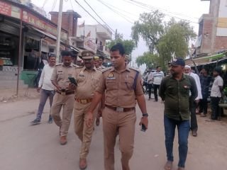 कौशांबी19जून24*सीओ सिराथू अवधेश विश्वकर्मा ने किया पैदल गस्त* कौशांबी19जून24*सीओ सिराथू अवधेश विश्वकर्मा ने किया पैदल गस्त*