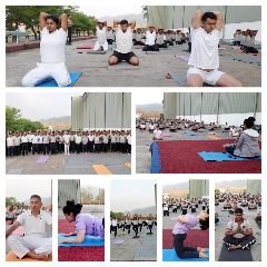 हल्द्वानी21जून24*दसवें अंतरराष्ट्रीय योग दिवस के अवसर पर हल्द्वानी आर्मी कैंट में योग शिविर का आयोजन किया गया।