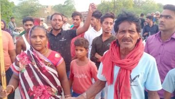 कानपुर नगर21जून24*अवैध मौरंग मंडी को बदुआपुर गांव के पास शिफ्ट कराने पर चले ईंट पत्थर* कानपुर नगर21जून24*अवैध मौरंग मंडी को बदुआपुर गांव के पास शिफ्ट कराने पर चले ईंट पत्थर*