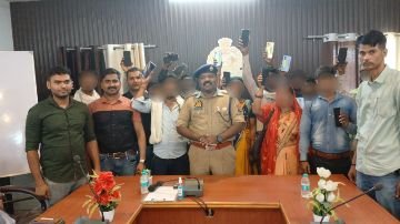 कानपुर देहात 22जून 24*पुलिस की शानदार सफलता: 44 लाख के गुम हुए मोबाइल किए बरामद* कानपुर देहात 22जून 24*पुलिस की शानदार सफलता: 44 लाख के गुम हुए मोबाइल किए बरामद*