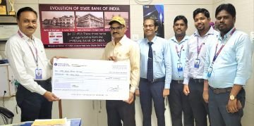 अनूपपुर24जून24*प्रधानमंत्री जीवन ज्योति बीमा के तहत मिली क्लेम की राशि भारतीय स्टेट बैंक अनूपपुर से अनूपपुर24जून24*प्रधानमंत्री जीवन ज्योति बीमा के तहत मिली क्लेम की राशि भारतीय स्टेट बैंक अनूपपुर से