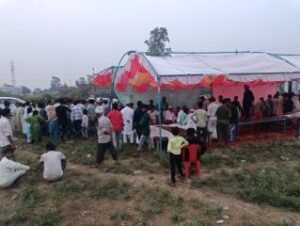 बाराबंकी24जून24*डीजे पर डांस को लेकर हुए विवाद में बरातियों और जनातियों में जमकर हुई मारपीट