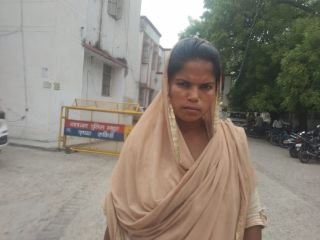 मथुरा25जून24* महिला ने अपने बच्चों को वापस पाने के लिए एसएसपी से लगाईं न्याय की गुहार