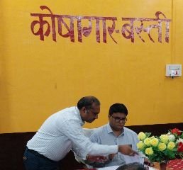 बस्ती26जून24*नवागत DM रवीश गुप्ता ने बस्ती में पहुंचकर किया कार्यभार ग्रहण ।