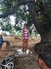 कौशांबी26जून24*फांसी पर लटकता मिला युवक का शव*