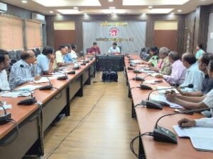 अनूपपुर28जून24*बैगा समुदाय के चिन्हित हितग्राहियों को दुधारू पशुपालन हेतु करें प्रेरित- कलेक्टर