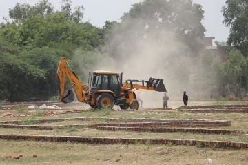 लखनऊ29जून24*गोसाईंगंज में चला बुलडोजर लखनऊ29जून24*गोसाईंगंज में चला बुलडोजर