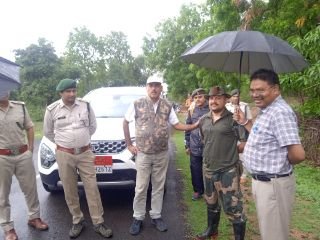 अनूपपुर29जून24*दो हाथियों के समूह ने 15 वें दिन गोबरी के जंगल में डाला डेरा