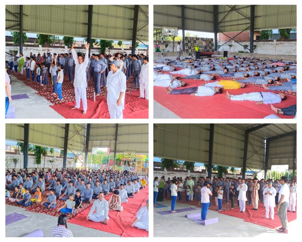 औरैया 21 जून 24*रैपिड ग्लोबल स्कूल बिधूना में: अन्तर्राष्ट्रीय योग दिवस के अवसर पर आज सम्पूर्ण विश्व 21 जून बडे़ दिन को योग दिवस के रूप में मना रहा है।