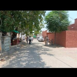 पंजाब 12 जून 2024* ट्रैफिक पुलिस ने तहसील कम्पलैक्स में ट्रैफि क व्यवस्था दुरूस्त करवाई, कईयों के काटे चालान