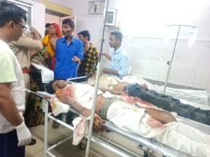 औरैया 04 जुलाई 24*अलग-अलग स्थानों पर ऑटो पलटने से चार लोग गंभीर घायल,भर्ती रेफर* -