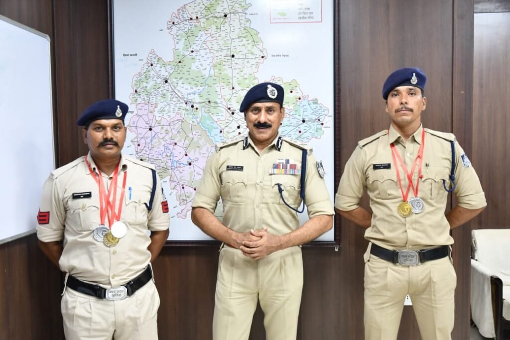 अनूपपुर 06 जुलाई 24*शहडोल पुलिस के दो विजेता खिलाड़ी 1500-1500 रुपये से पुरस्‍कृत
