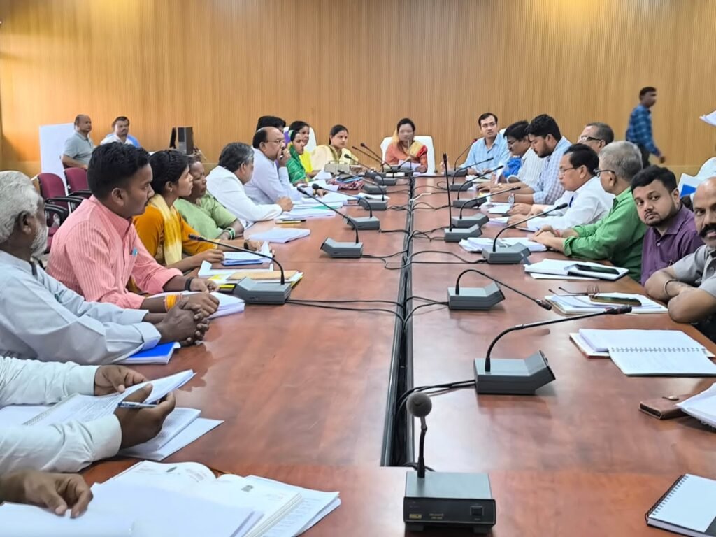 अनूपपुर 10 जुलाई 24*जिले में शासकीय योजनाओं एवं अभियानों का बेहतर क्रियान्वयन सुनिश्चित करें- जिपं. अध्यक्ष