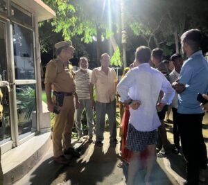 औरैया 14 जुलाई 24*भागवत पंडाल में तीन महिलाओं के गले से उड़ाई सोने की चेन*