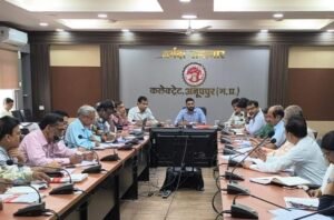 अनूपपुर 15 जुलाई 24*अवैध क्लीनिकों के विरूद्ध प्रभावी कार्यवाही न होने पर कलेक्टर हुए नाराज, सीएमएचओ को दी चेतावनी