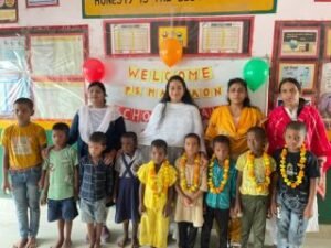 कौशांबी01जुलाई24*परिषदीय विद्यालयां में नव-प्रवेशित बच्चों को रोली-चन्दन का टीका लगाकर किया गया स्वागत*