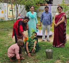 लखनऊ2जुलाई24*प्राथमिक विद्यालय अलीनगर खुर्द बिजनौर, सरोजिनी नगर , लखनऊ में हुआ वृक्षारोपण, लगाए तुलसी और अमरूद के पौधे* लखनऊ2जुलाई24*प्राथमिक विद्यालय अलीनगर खुर्द बिजनौर, सरोजिनी नगर , लखनऊ में हुआ वृक्षारोपण, लगाए तुलसी और अमरूद के पौधे*