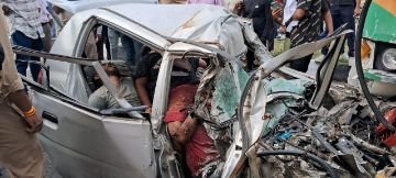 अलीगढ़3जुलाई24*सड़क हादसे में 5 की मौत, पलवल हाईवे पर रोडवेज और कार का हुआ भीषण एक्सीडेंट,