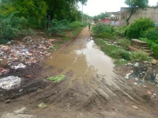 अयोध्या3जुलाई24*कागजों में सिमट कर रह गई माडल ग्राम पंचायत नेवरा की सफाई व्यवस्था अयोध्या3जुलाई24*कागजों में सिमट कर रह गई माडल ग्राम पंचायत नेवरा की सफाई व्यवस्था
