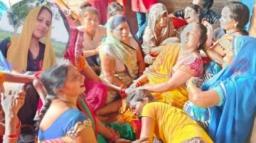 कानपुर देहात 3 जुलाई 24* मंगलवार रात 27 वर्षीय युवती ने फंदा लगाकर जान दे दी* कानपुर देहात 3 जुलाई 24* मंगलवार रात 27 वर्षीय युवती ने फंदा लगाकर जान दे दी*