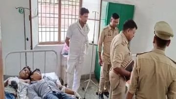 कौशांबी5जुलाई24*दर्शन पूजन करने जा रहे श्रृद्धालुओं की पिकप पलटी,कई घायल* कौशांबी5जुलाई24*दर्शन पूजन करने जा रहे श्रृद्धालुओं की पिकप पलटी,कई घायल*