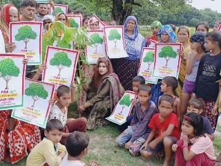लखनऊ07जुलाई2024*सपा महिला सभा ने मलिहाबाद में किया वृक्षारोपण
