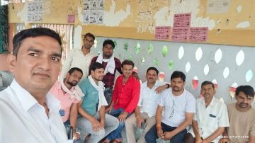 भिण्ड07जुलाई24*अतिथि शिक्षक संघ लहार द्वारा सेल्फी प्वाइंट लहार पर एक मीटिंग का आयोजन किया गया