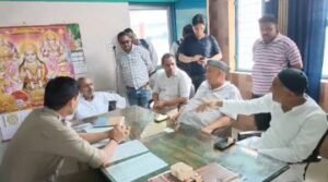 रूडकी हरिद्वार8जुलाई24* पूर्व विधायक ने मंगलौर पुलिस चौकी पर दिया धरना