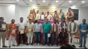 मथुरा9जुलाई24*व्यापार मण्डल द्वारा शपथ ग्रहण समारोह का आयोजन किया गया।