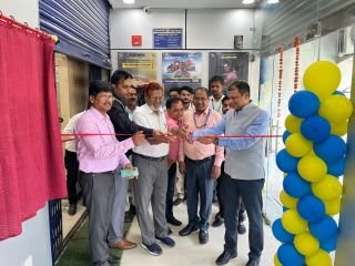 महोबा10जुलाई24*इंडियन बैक ने किया एटीएम का शुभारंभ,सहायक मंडलीय अधिकारी ने कराया शुभारंभ