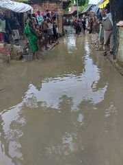 कौशांबी13जुलाई24*गांव के अंदर के मुख्य मार्ग पर जलभराव से ग्रामीणों का आवागमन बाधित, समस्या* कौशांबी13जुलाई24*गांव के अंदर के मुख्य मार्ग पर जलभराव से ग्रामीणों का आवागमन बाधित, समस्या*
