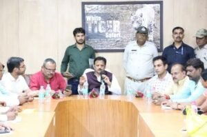 रीवा14जुलाई24*नगर निगम के सभी पार्षद अपने वार्डों में सघन वृक्षारोपण करायें - उप मुख्यमंत्री श्री शुक्ल*