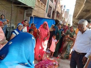 कौशांबी15जुलाई24*पत्रकार की बहन के निधन पर लोगों ने व्यक्त किया दुख*