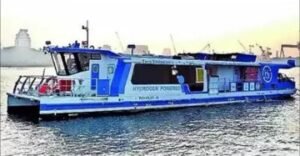 वाराणसी15जुलाई24*देश का पहला हाइड्रोजन जलयान पहुंचा काशी:*