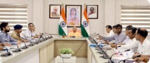 लखनऊ 15जुलाई24 सीएम योगी ने ऊर्जा विभाग की समीक्षा बैठक की*