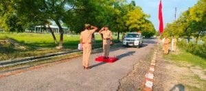 कौशांबी16जुलाई24*अपर पुलिस अधीक्षक ने ली परेड की सलामी*
