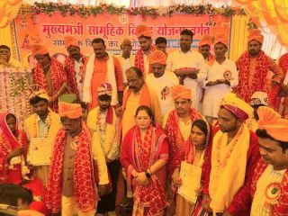 अयोध्या15जुलाई24*विकास खण्ड रुदौली के परिसर में सात जन्मों के लिए एक दूजे के हुए 31 जोड़े