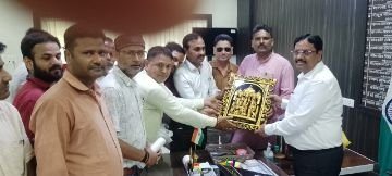 औरैया18जुलाई24*आईपीएस जुगल किशोर के निलंबन और योगेश उपाध्याय की हत्या से ब्राह्मण समाज आक्रोशित*